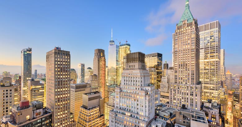 Navigating the Transition:  Unveiling the Dynamics of  SPACs and De-SPACs